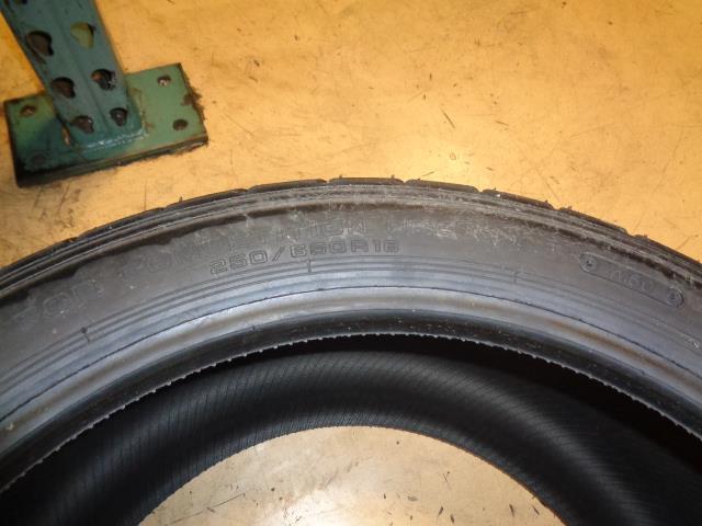 1 YOKOHAMA ADVAN A006 CIRCUIT RACING 250 650 18 W60 N2320 TIRE 150100642