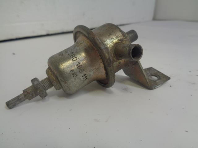 1 USED PORSCHE 911 VACUUM LIMITER BOSCH 0280160111 R24T1