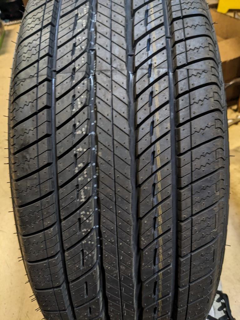 UNIROYAL TIGER PAW TOURING A/S DT P 235 60 18 103V SL TIRE 04753 CQ3