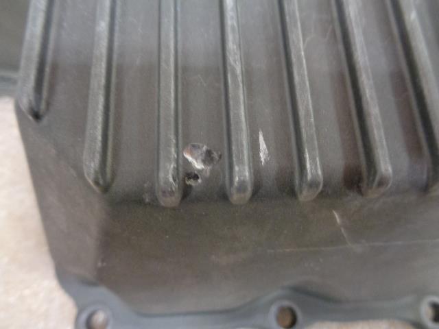 GENUINE USED PORSCHE 948 107 155 1R LOWER ENGINE OIL PAN 2008 CAYENNE 4.8L R31T1