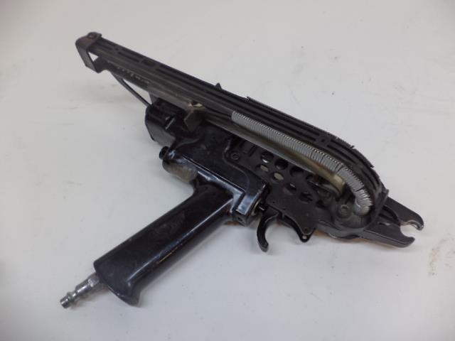 USED PNEUMATIC 3/4" HOG RING RINGER 16 GAUGE R22