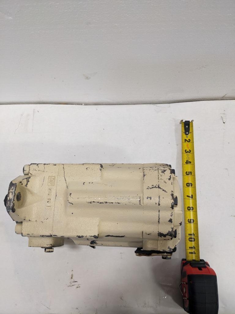 NEW EPIROC 2657 2925 18 HYDRAULIC MOTOR BSRG6