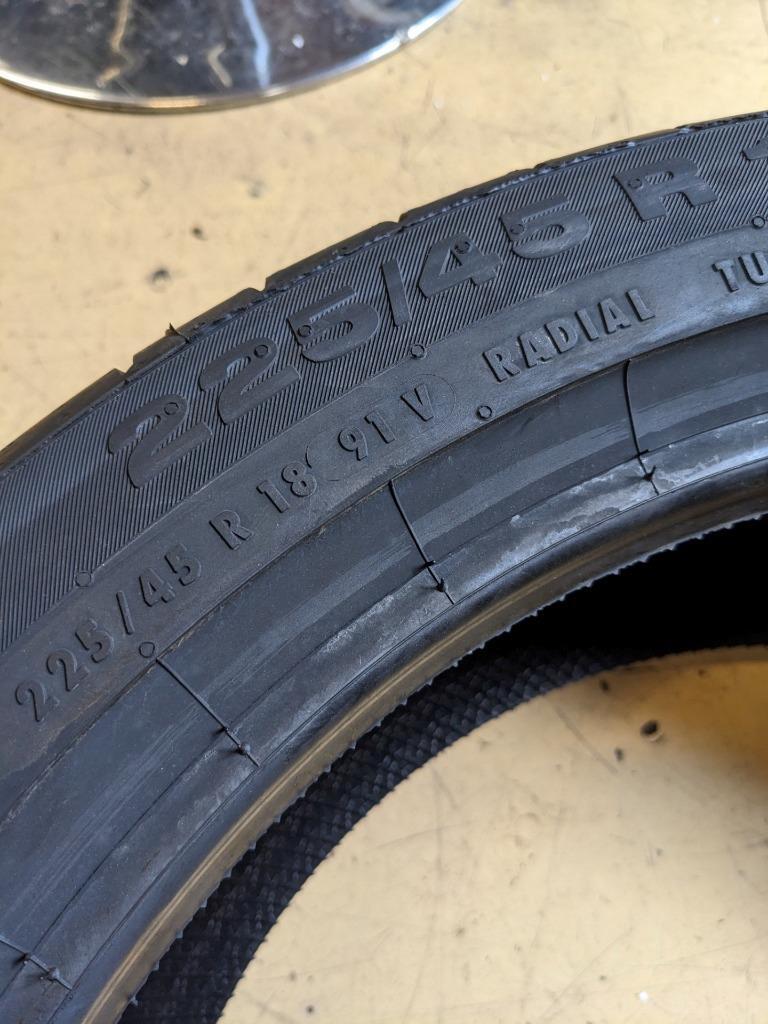 NOS CONTINENTAL CONTISPORTCONTACT 5 SSR (*) P 225 45 18 91V SL TIRE 03561600000