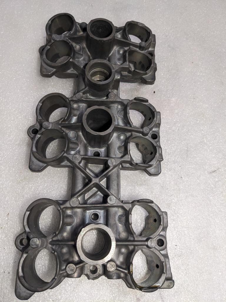 PORSCHE 911 BOXSTER PESTLE/TAPPET HOUSING 99710404300 USED 996B.GL