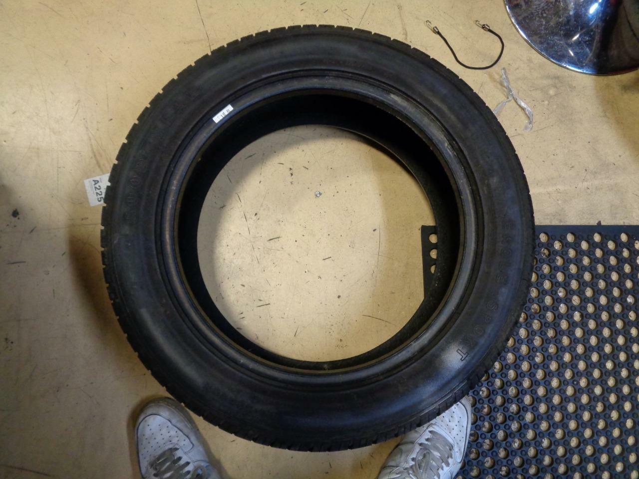 1 USED GOODYEAR EAGLE SPORT 225 55 18 98V 9/32" TIRE 109086382