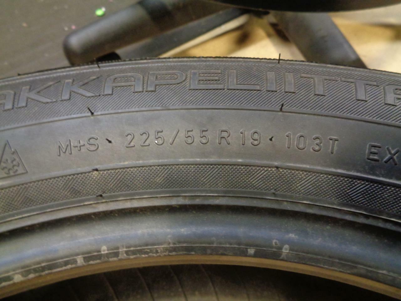 1 NEW NOKIAN HAKKAPELIITTA 8 SUV 225 55 19 103T TIRE TS32047 Q1