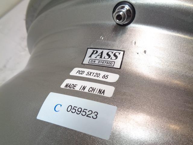 1 ROCKET TTR19886145 RACING WHEEL TTR19 ATTACK 18X8 5X120.65 USED WR