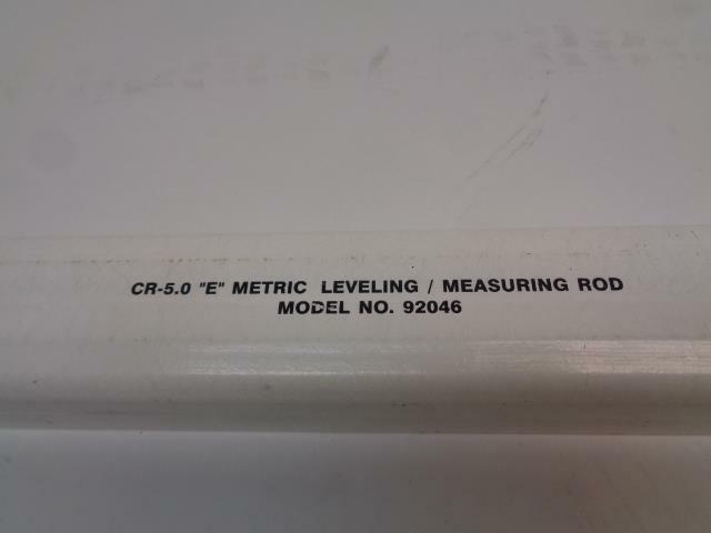 1 NEW SECO RECTENGULAR SERIES METRIC LEVELING ROD 5 METER 92046 SR