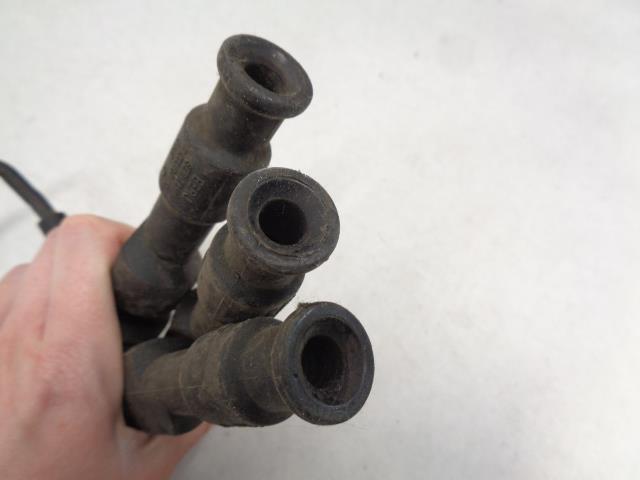 USED BOSCH DISTRIBUTOR CAP AND WIRES/CABLES for PORSCHE 911 1 235 522 413 R25