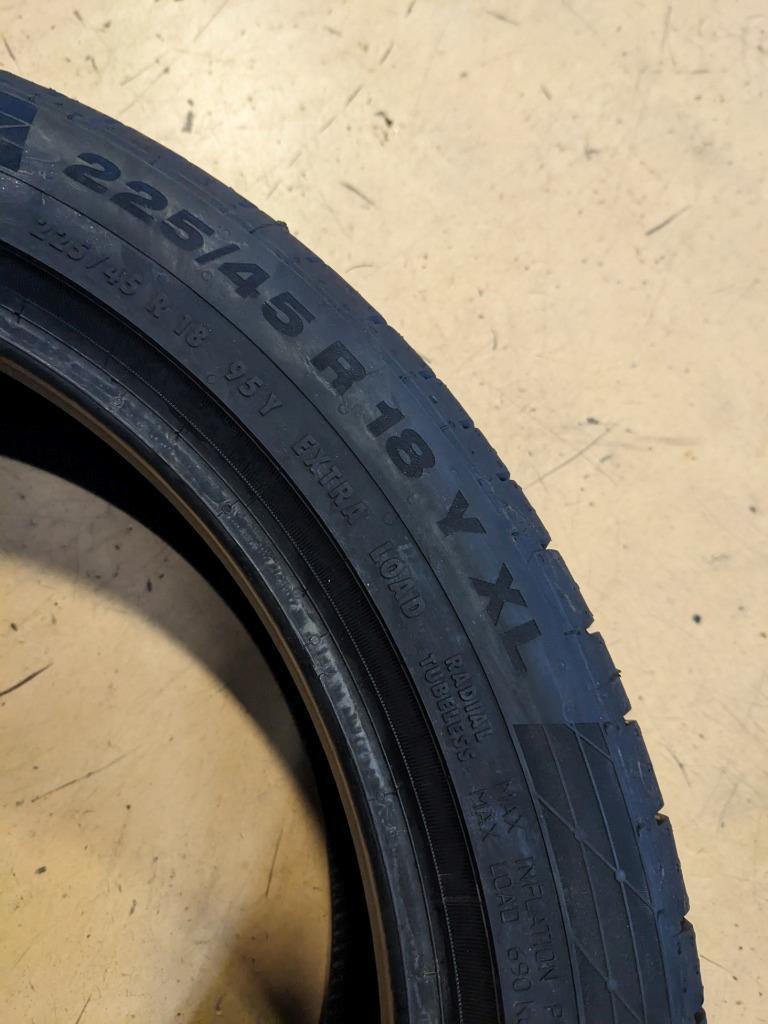 CONTINENTAL CONTISPORTCONTACT 5 MERCEDES SSR P 225 45 18 95Y XL TIRE 03563050000