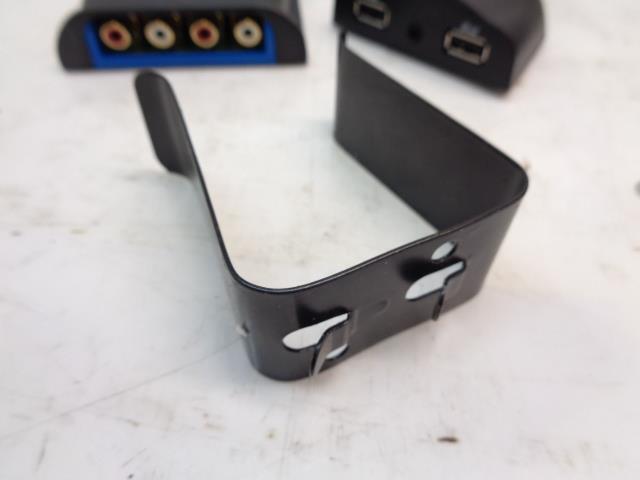 PAC LP7-4 4-CHANNEL OUTPUT INVERTER W/ GENUINE PORSCHE RADIO MEDIA PORT R31T3