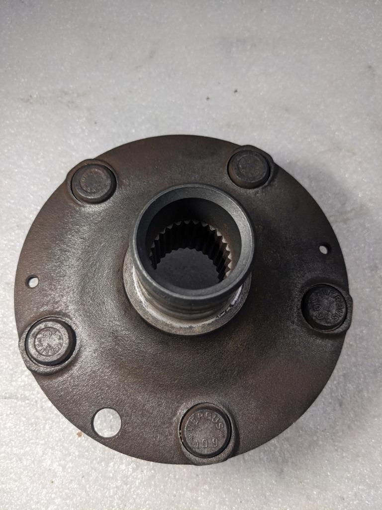 1986 PORSCHE 911 3.2 CARRERA WHEEL HUB 5-BOLT PATTERN 28 SPLINE USED 996B.G.L.