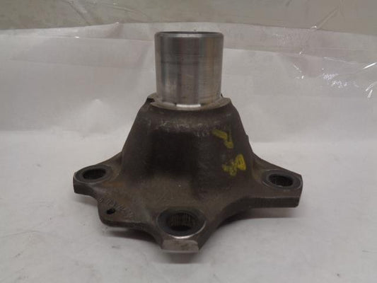 1 USED PORSCHE CARRERA WHEEL HUB 964 331 605 04/964 331 065 04 R25T6