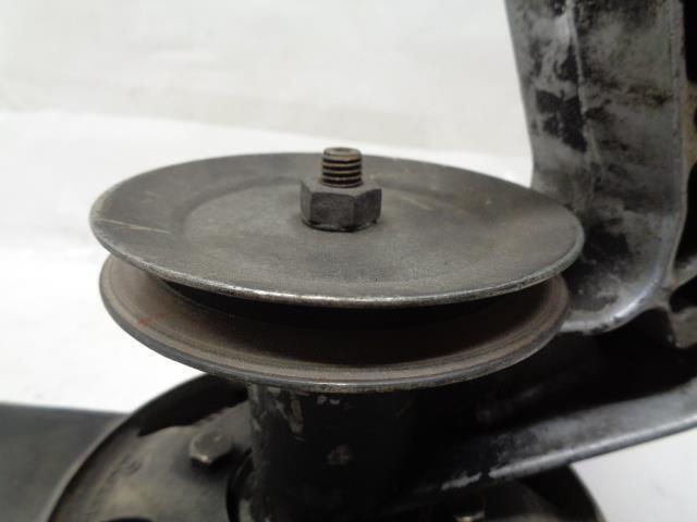 USED GENUINE PORSCHE VISCOUS CLUTCH FAN CARRIER PULLEY W/ MERCEDES-BENZ FAN R20