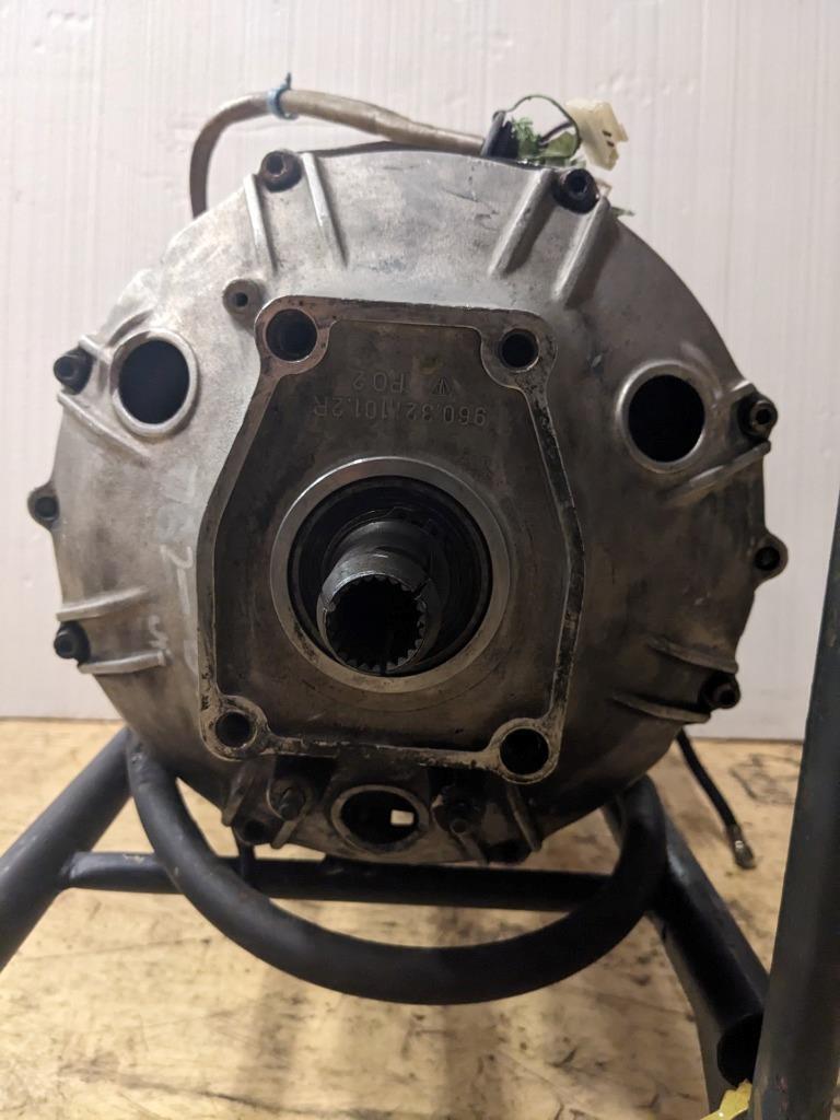 USED PORSCHE 1986 928 COMPLETE 5 SPEED AUTOMATIC TRANSMISSION ASSEMBLY B2