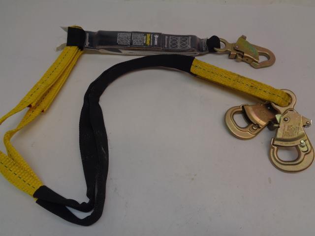 1 NEW OLD STOCK RELIANCE SKYLINE 6FT. LANYARD TWIN LEG WEB 741406 R18T1