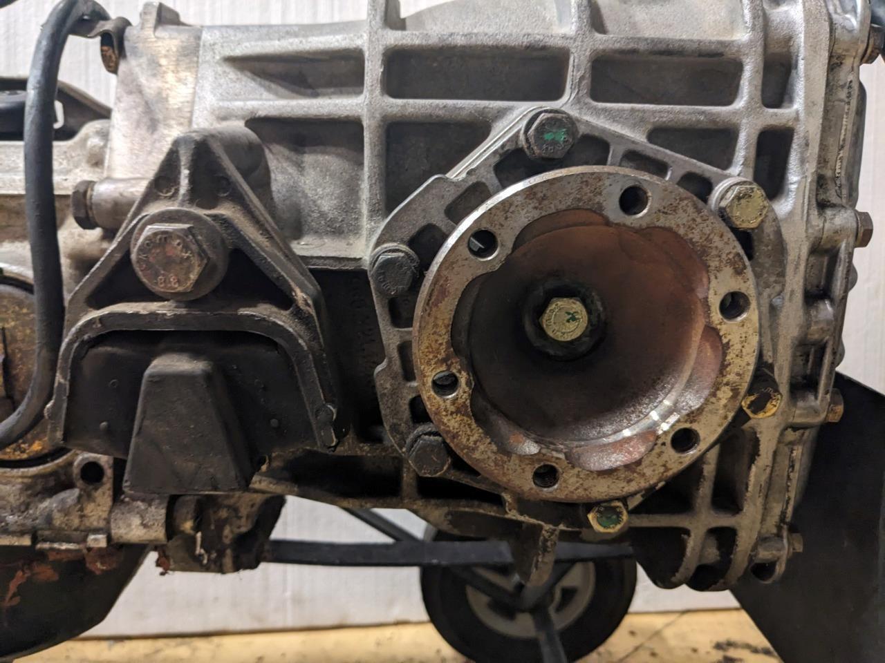 USED PORSCHE 1986 928 COMPLETE 5 SPEED AUTOMATIC TRANSMISSION ASSEMBLY B2