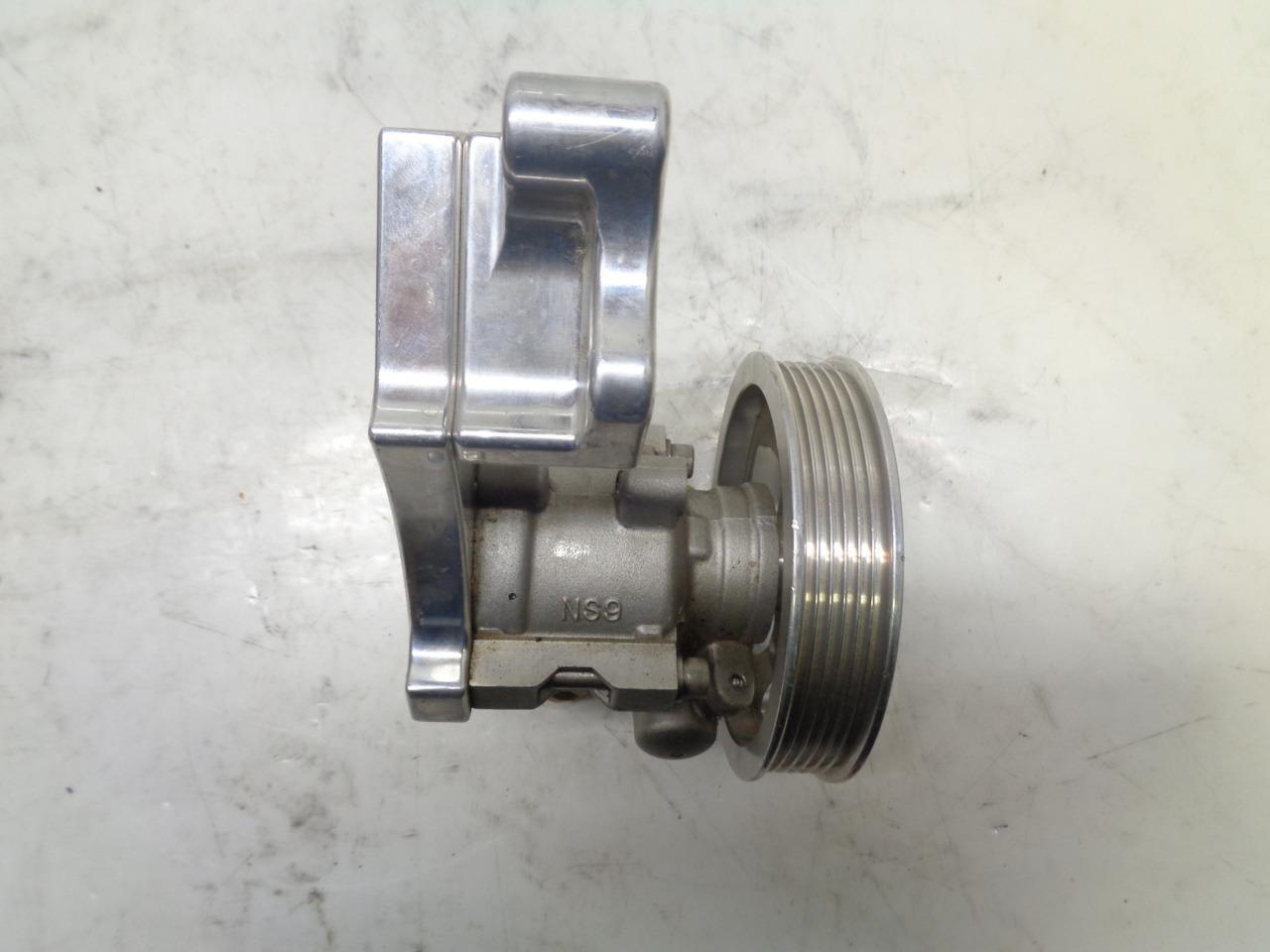 USED BILLET BRACKET POWER STEERING PUMP AND PULLEY R15