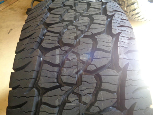 2 BFGOODRICH TRAIL TERRAIN TA OWL P 265 60 18 110T ALL TERRAIN TIRES 92079 CQ1