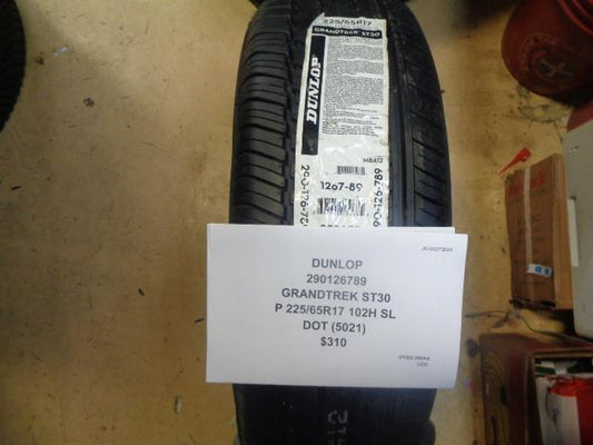 2 DUNLOP GRANDTREK ST30 P 225 65 17 102H SL ALL SEASON TIRE 290126789  BQ2
