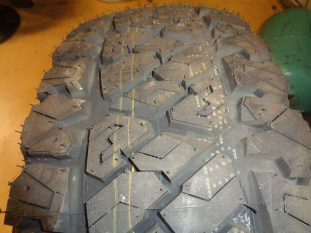 1 WILD TRAIL ALL TERRAIN XT P 265 70 17 115T SL TIRE BQ2 SU16
