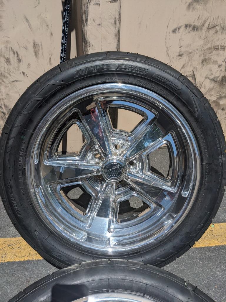 US MAG STAGGERED WHEEL SET 18X10 18X9 5X114.3 NITTO NT555 G2 TIRES 2003484606 B2