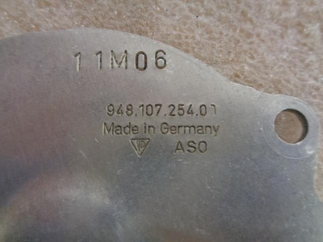 GENUINE USED PORSCHE OIL PUMP COVER 948 107 254 01 FOR 08-11 CAYENNE 4.8L R31T3