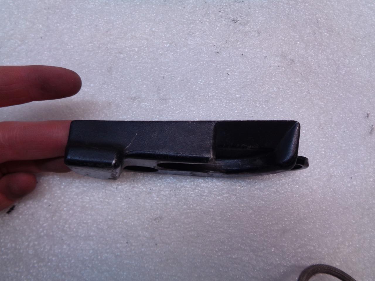 USED GENUINE PORSCHE LEFT CONVERTIBLE TOP LATCH GUIDE 911 561 739 03 R21SPB