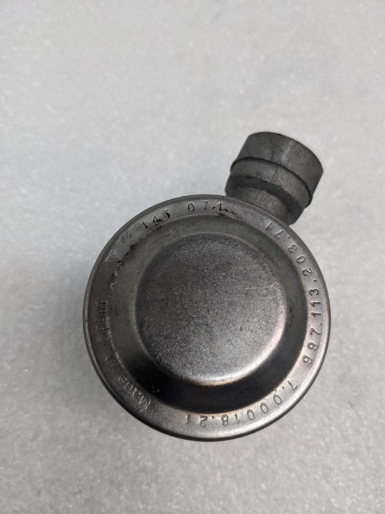 15-18 PORSCHE MACAN EGR SECONDARY AIR PUMP VALVE 99711320371 USED R21SPB