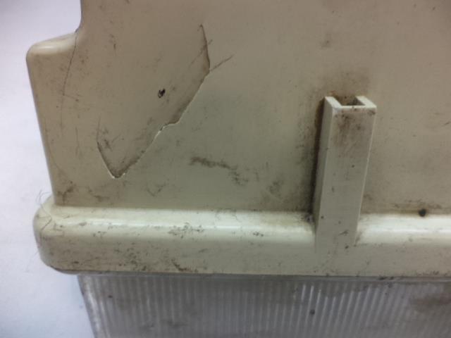 Porsche 928 Fog Light Right Side Cracked 928 631 444 00 USED GENUINE R25T4