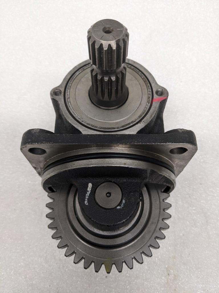 UNBRANDED SMALL PTO UNIT FOR TRACTOR 37 GEAR 2" SHAFT 15 SPLINE 4X3.8" NEW R11TA