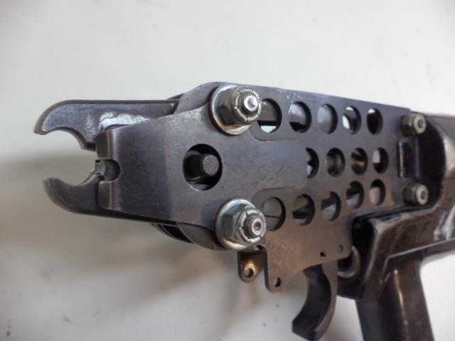 USED PNEUMATIC 3/4" HOG RING RINGER 16 GAUGE R22