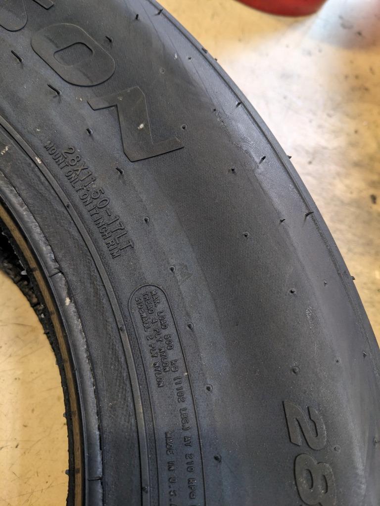 MICKEY THOMPSON ET STREET R 28 11.50 17 LT LRB DRAG RACING TIRE 90000028490-88"