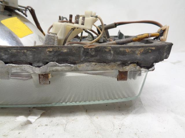 USED MERCEDES-BENZ W116 RIGHT HEADLIGHT ASSEMBLY 1 305 543 055 R25T3