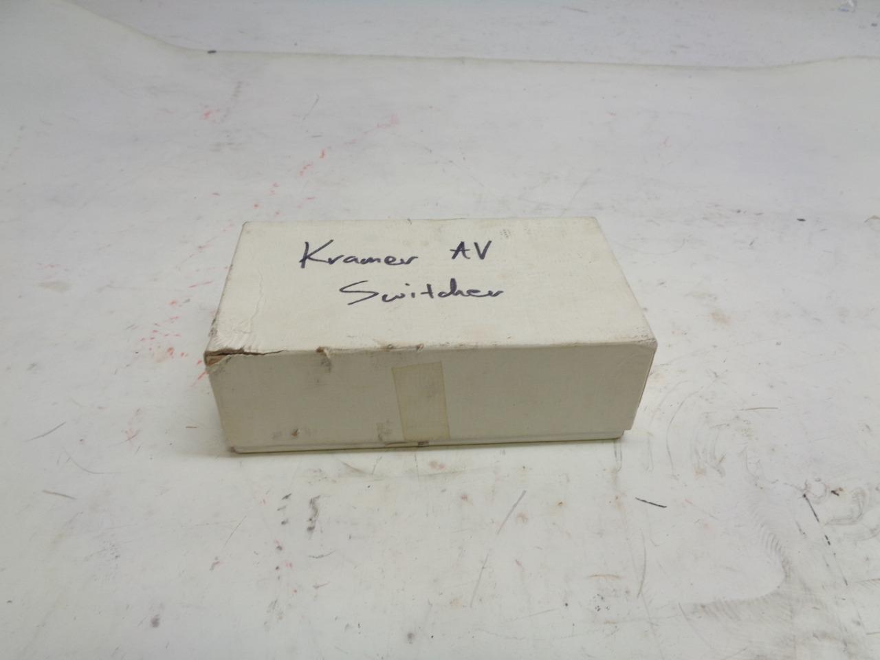 NEW KRAMER TOOLS VP-211DS AUTOMATIC VGA/AUDIO SWITCHER W/ POWER ADAPTER R17