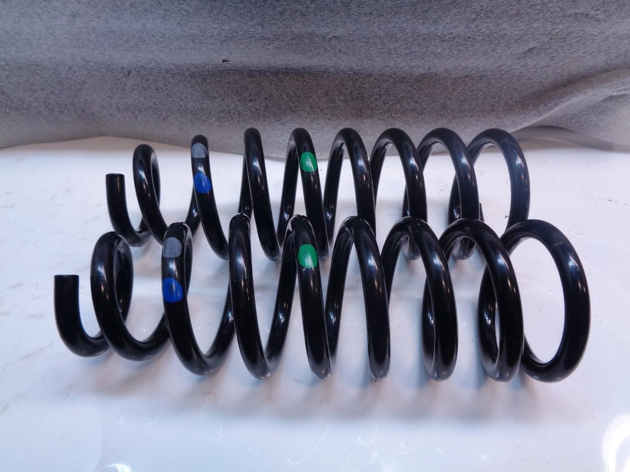 USED FRONT COIL SPRINGS FOR PORSCHE MACAN 2019-2020 95B-411-106-J-504 R24T4