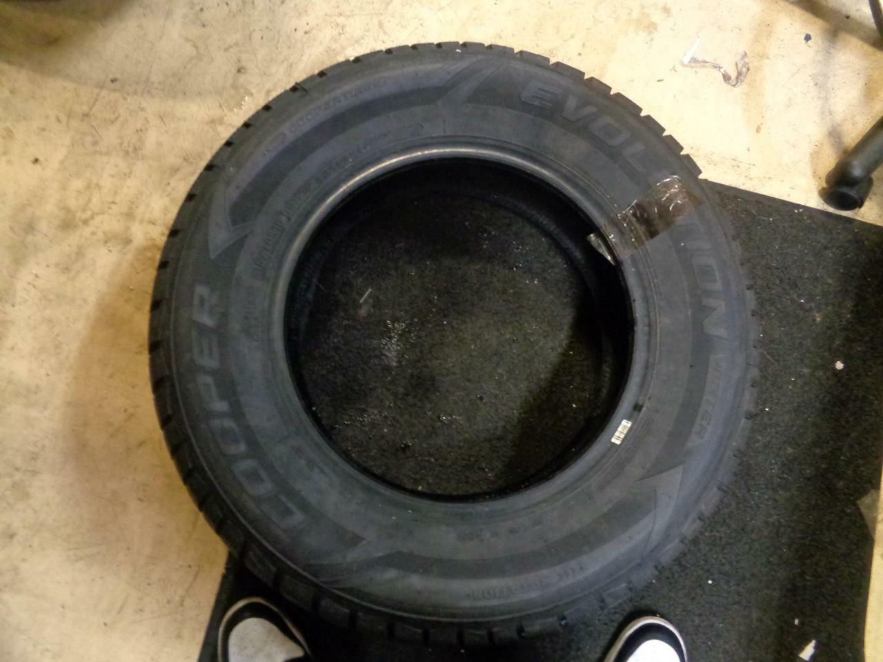 1 New Cooper Evolution Winter 215/70R16 100T SL 90000029782