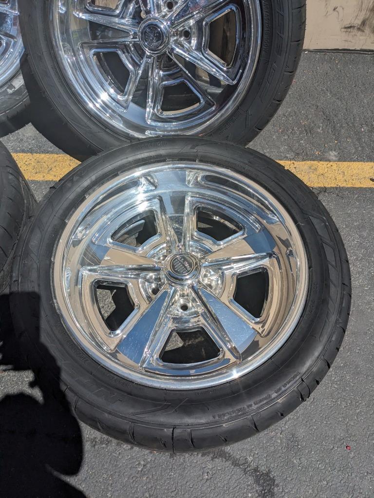 US MAG STAGGERED WHEEL SET 18X10 18X9 5X114.3 NITTO NT555 G2 TIRES 2003484606 B2