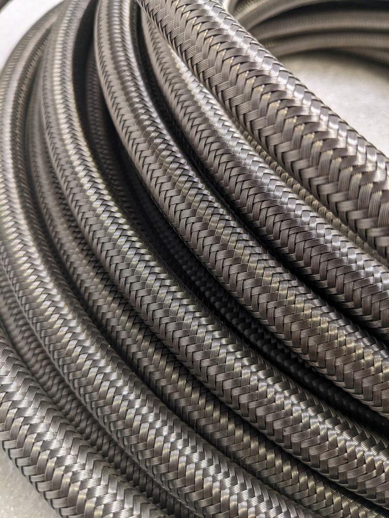 UNBRANDED BRAIDED 93.5' METALLIC HOSE 1/2" OD 3/8" ID W/ PLASTIC TUBING NEW R3