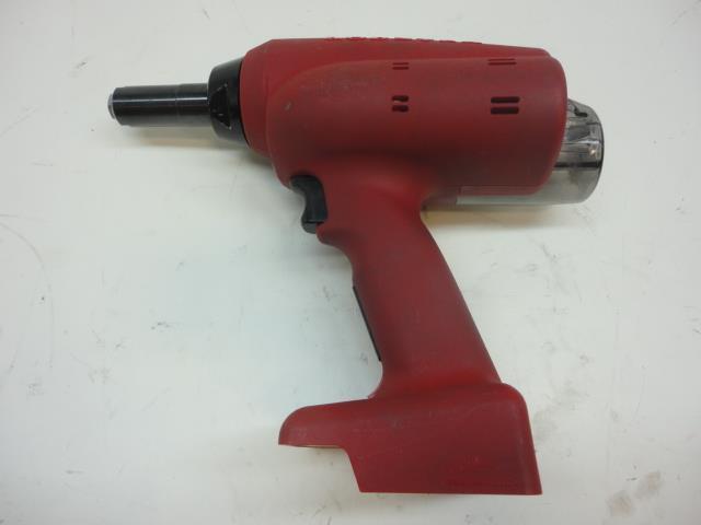USED LOBSTER CORDLESS RIVETER HEAVY DUTY 1/4" CAPACITY 14.4V BATTERY R1B2 R27