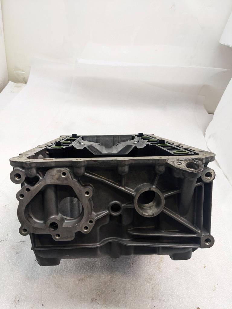 2003-2006 PORSCHE CAYENNE 4.5 LOWER ENGINE OIL PAN 9481071406R USED R24