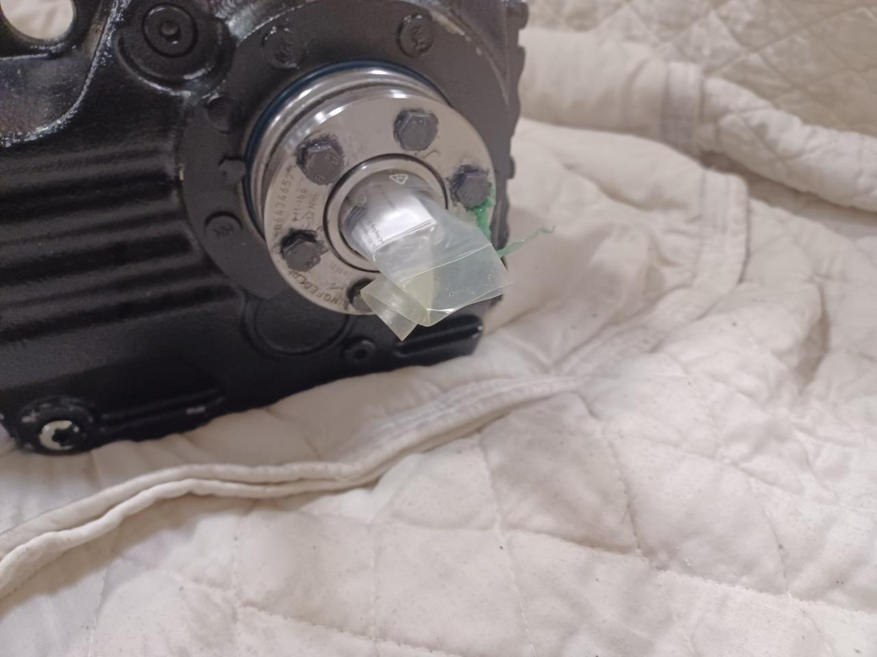 1 NEW SEW EURODRIVE GEAR MOTOR KH37 AQH100/4 90.8021352604.0001.21 BSRG5