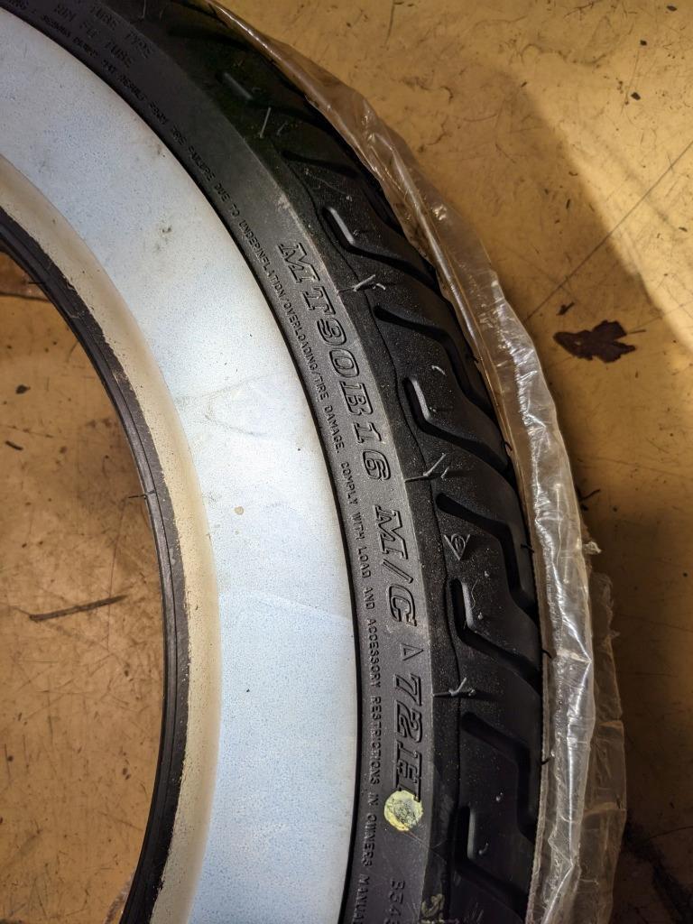 DUNLOP HARLEY DAVIDSON D402F WWW MT 90 16 72H FRONT MOTORCYCLE TIRE 45006380 CQ1