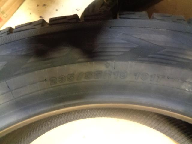 1 YOKOHAMA ICEGUARD G075 P 235 55 19 101T SL 110175123 TIRE BQ1