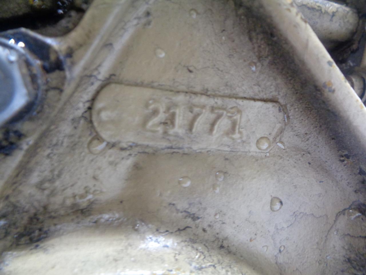 CUMMINS AFC INJECTION PUMP WITH CUMMINS FUEL PUMP DAMPER COVER 153338 USED R13