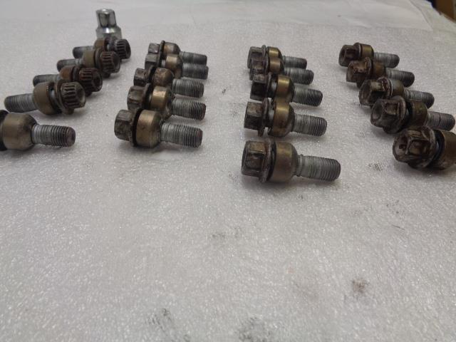 Used 911 PORSCHE 2 1/4"L 1/2"W LUG NUT 20 PIECE SET R25T6