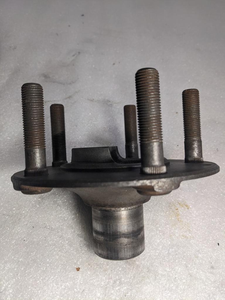 1986 PORSCHE 911 3.2 CARRERA WHEEL HUB 5-BOLT PATTERN 28 SPLINE USED 996B.G.L.