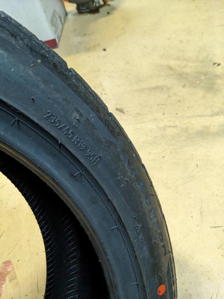 4 BFGOODRICH ADVANTAGE CONTROL A/S P 235 45 19 95H SL TIRES 03963 CQ2