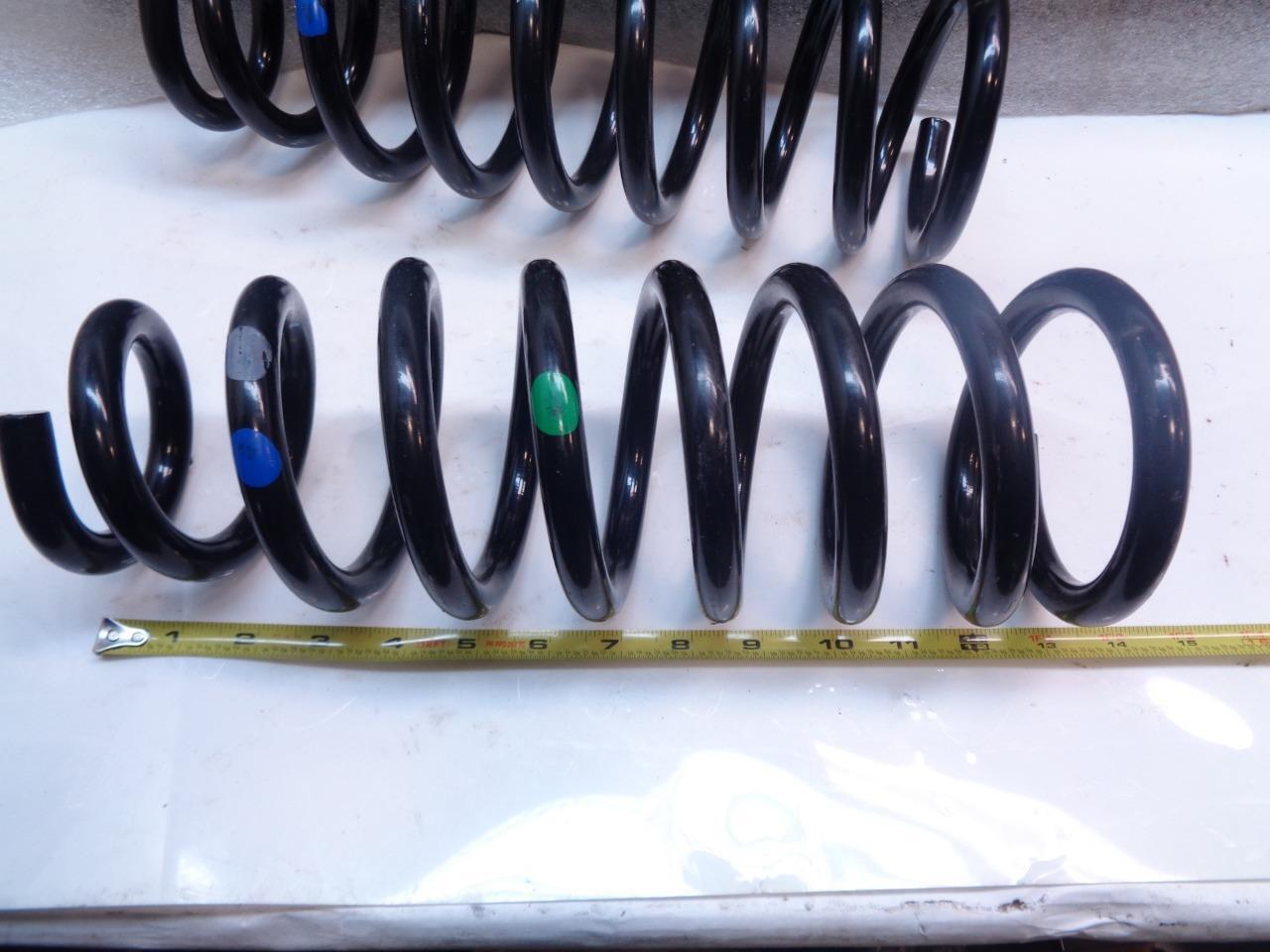 USED FRONT COIL SPRINGS FOR PORSCHE MACAN 2019-2020 95B-411-106-J-504 R24T4