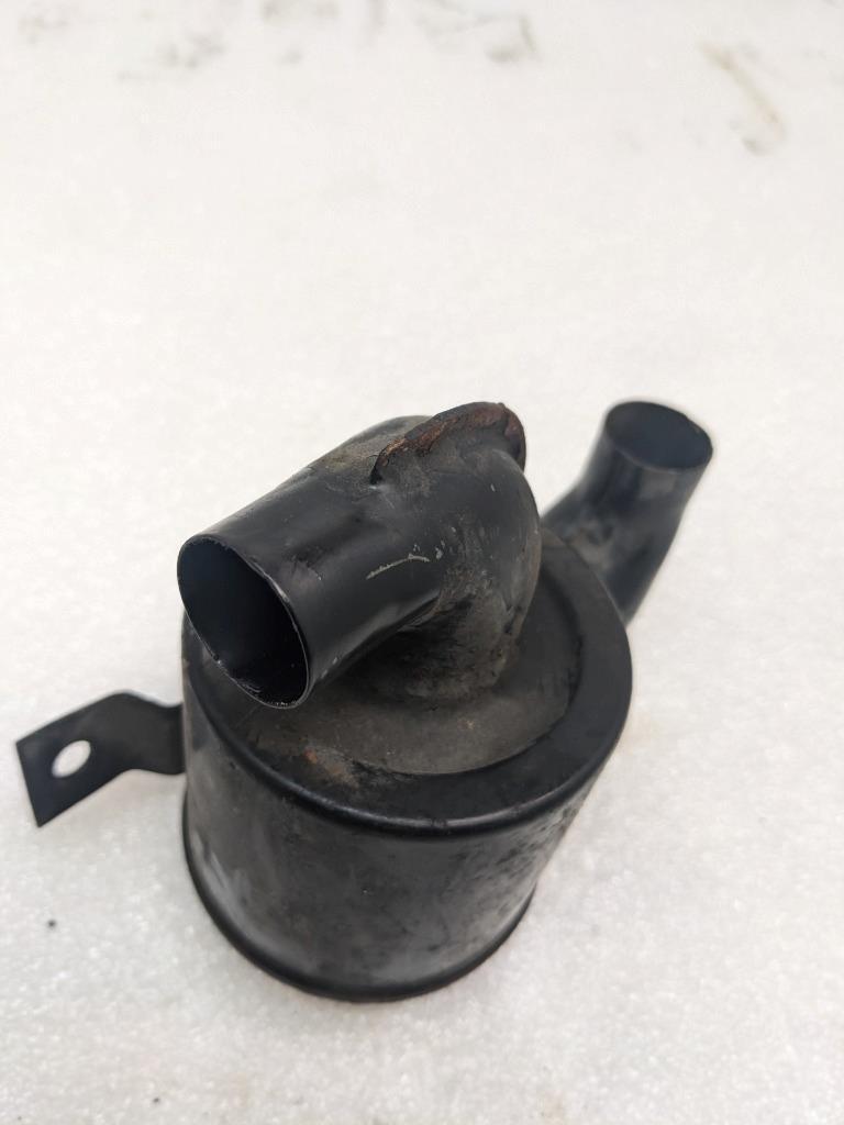 1978-1986 PORSCHE 928 SMOG AIR PUMP FILTER HOUSING 92811314500 USED R20t5
